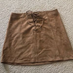Miranda Lambert lace-up skirt